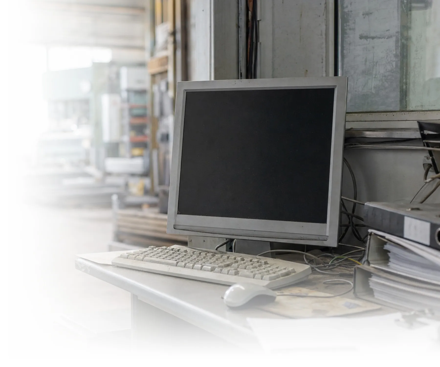 Alter Büro-PC in einem Produktionsbüro